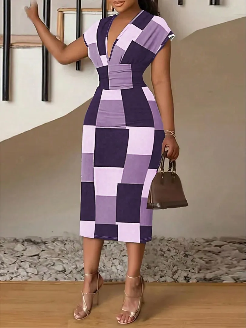 Vestido Feminino Longo com Estampa Xadrez e Manga Curta, Estilo Minimalista para Uso Diário — cor roxa