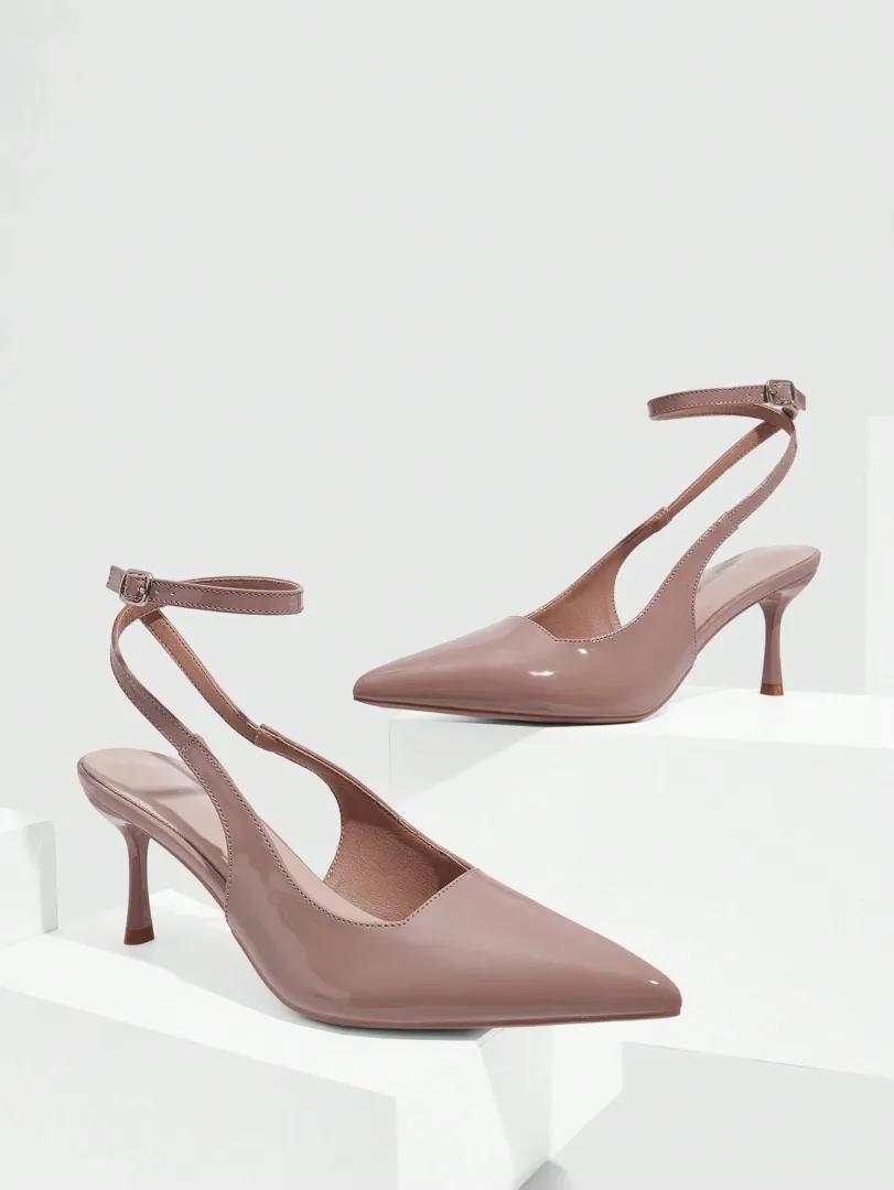 Sapatos de Salto Alto Femininos em Verniz Bege com Bico Fino, Estilo Clássico e Elegante para o Ambiente de Trabalho — cor bege