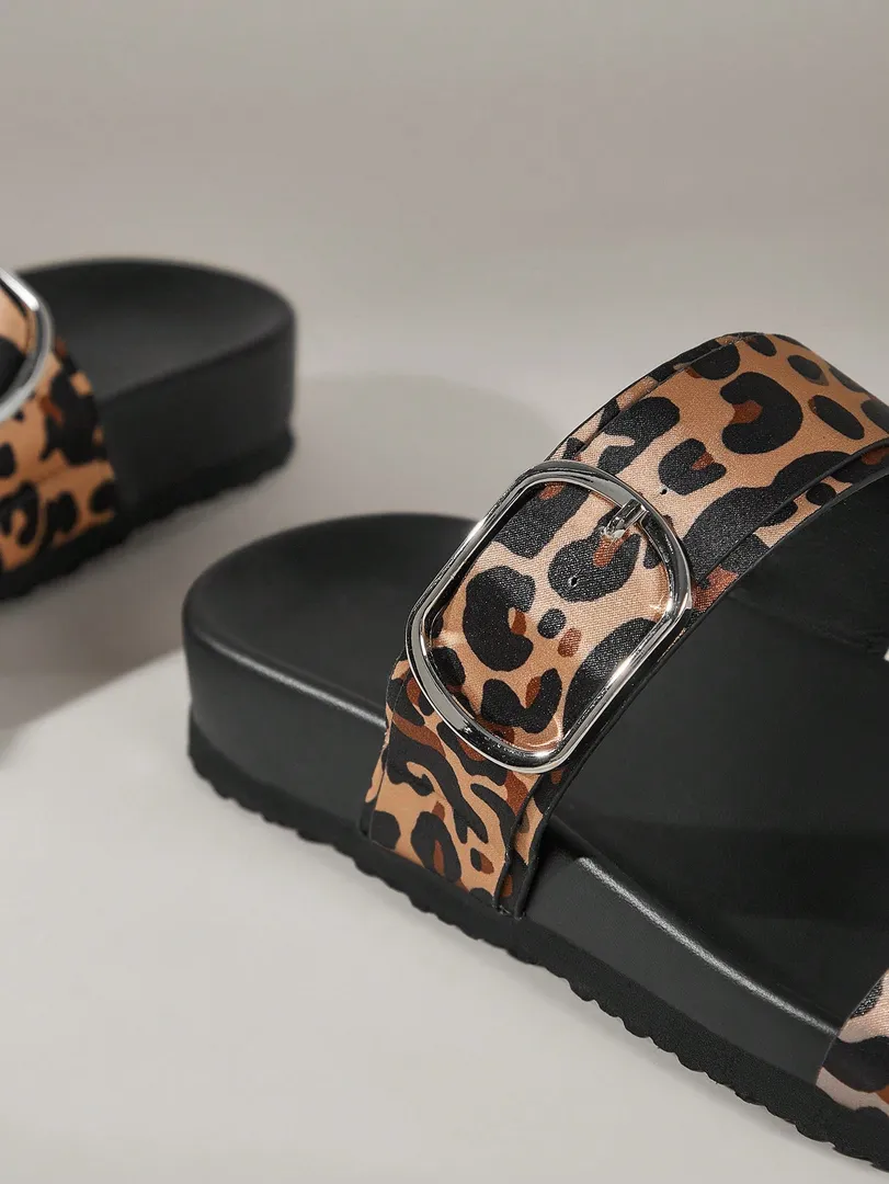 Sandálias Femininas Planas em Tom Rosa Claro, Estilo Moderno e Confortável para o Dia a Dia — cor preto