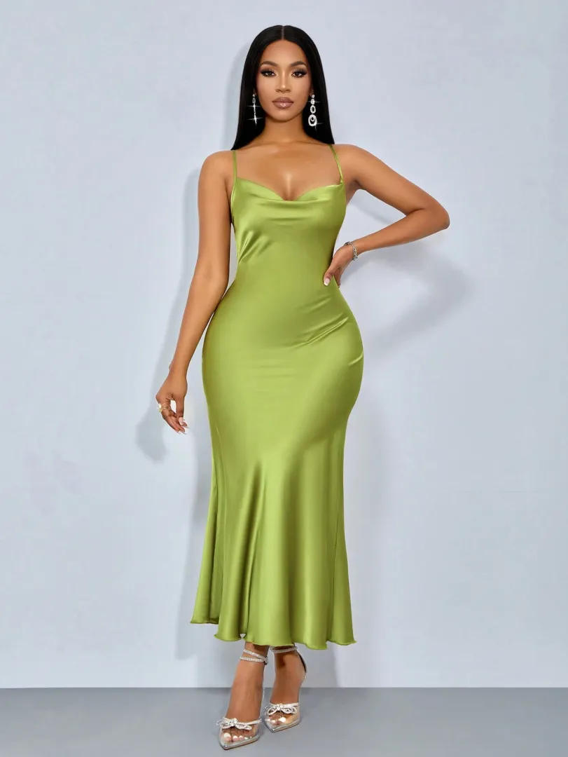 Suspensório, gola alta, gola com bolso, cintura baixa, costas abertas, rabo de peixe, vestido comprido verde matcha, vestido de festa sexy e elegante — cor verde