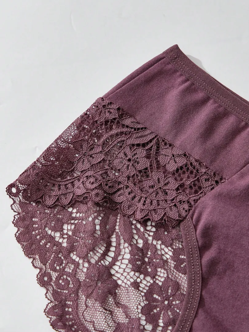 Conjunto com 4 Calcinhas Femininas Estilo Hipster em Renda Romântica e Respirável, Toque Suave e Alta Qualidade — foto 3