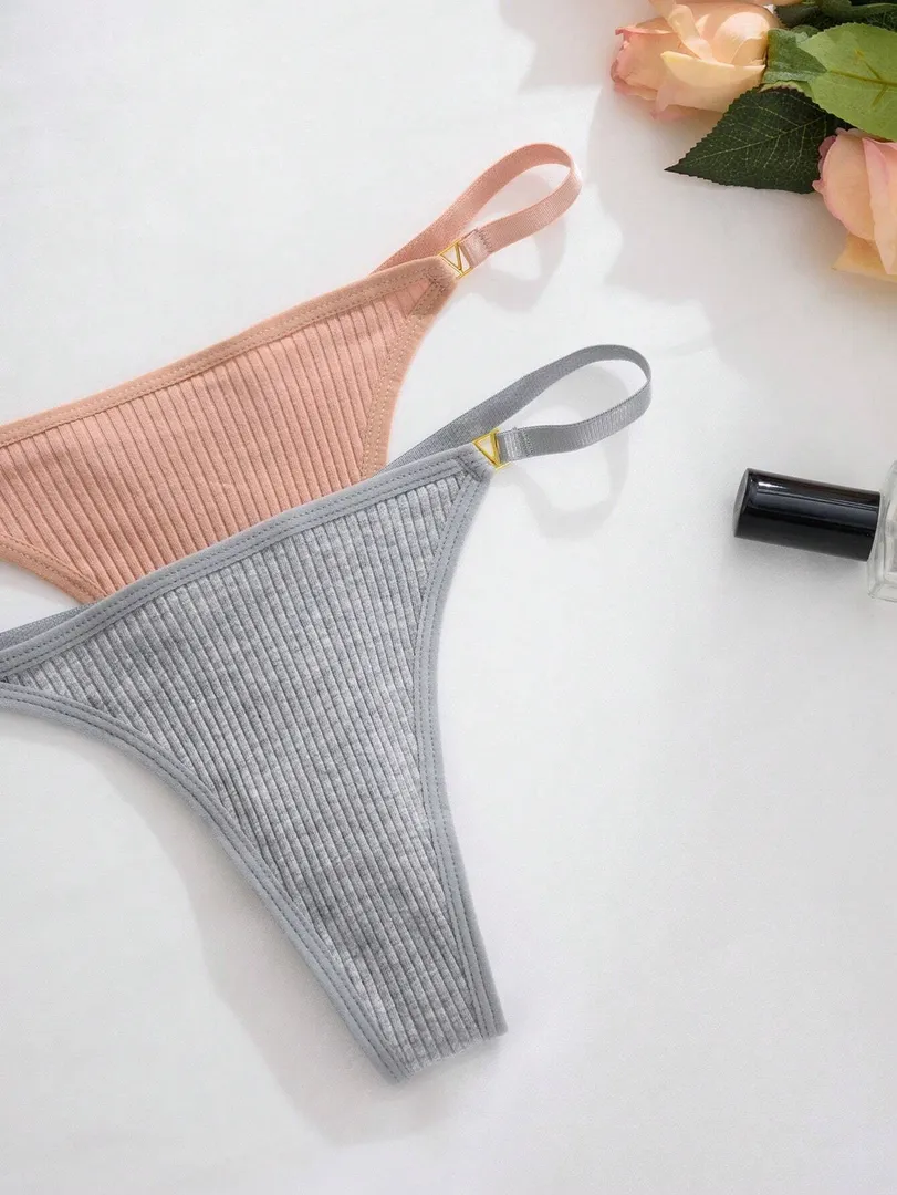 Conjunto com 16 Calcinhas Femininas Estilo Fio Dental com Botões Metálicos Decorativos e Tecido Texturizado, Design Sexy e Sofisticado — foto 5