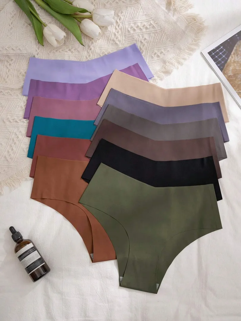 Conjunto com 12 Calcinhas Femininas Sem Costura em Cor Sólida, Estilo Clássico e Confortável — foto 4