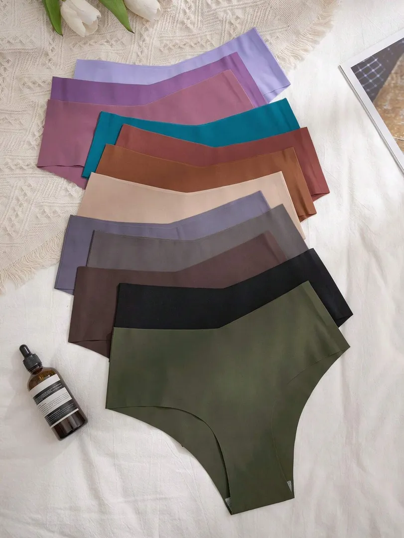 Conjunto com 12 Calcinhas Femininas Sem Costura em Cor Sólida, Estilo Clássico e Confortável — foto 5