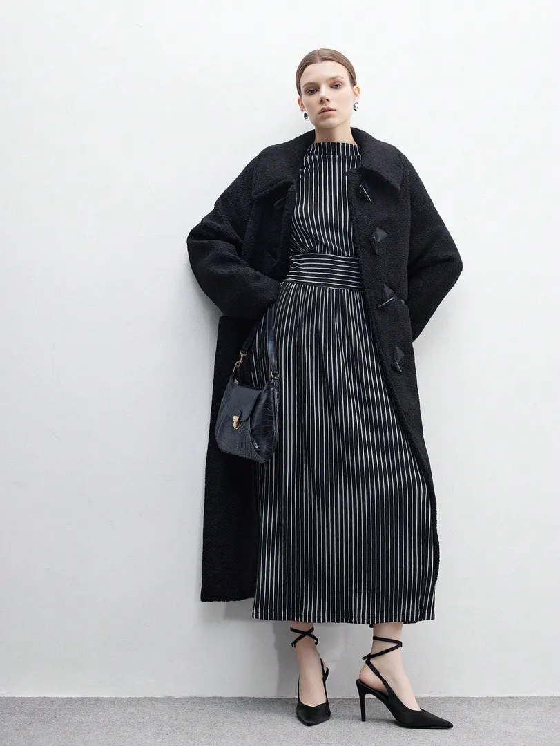 Sapatos Femininos de Salto Alto com Bico Fino e Detalhe de Fivela, Estilo Moderno e Versátil para o Uso Diário — foto 3