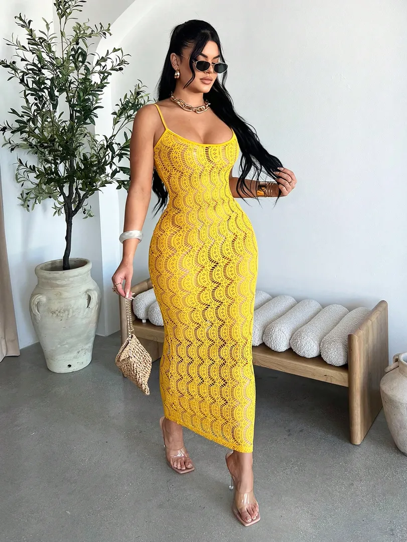 Vestido de mulher de malha vazada e cor sólida — cor amarelo