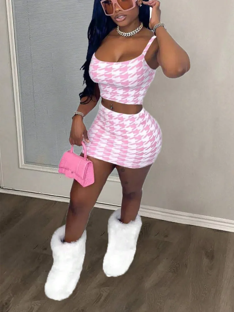 Conjunto Feminino com Top Cami Estampado e Mini Saia, Estilo Moderno e Sexy para o Verão