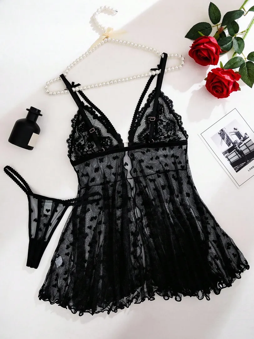 Conjunto de Lingerie Feminino com Camisola em Renda e Tule com Padrão de Corações e Calcinha Fio Dental, Estilo Sexy e Romântico — photo 3