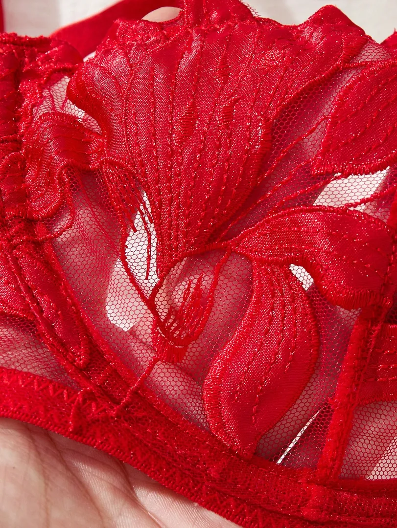 Conjunto de Lingerie Feminino com Bralette em Renda com Estampa de Folhas e Calcinha Fio Dental, Estilo Sexy e Delicado - photo 3