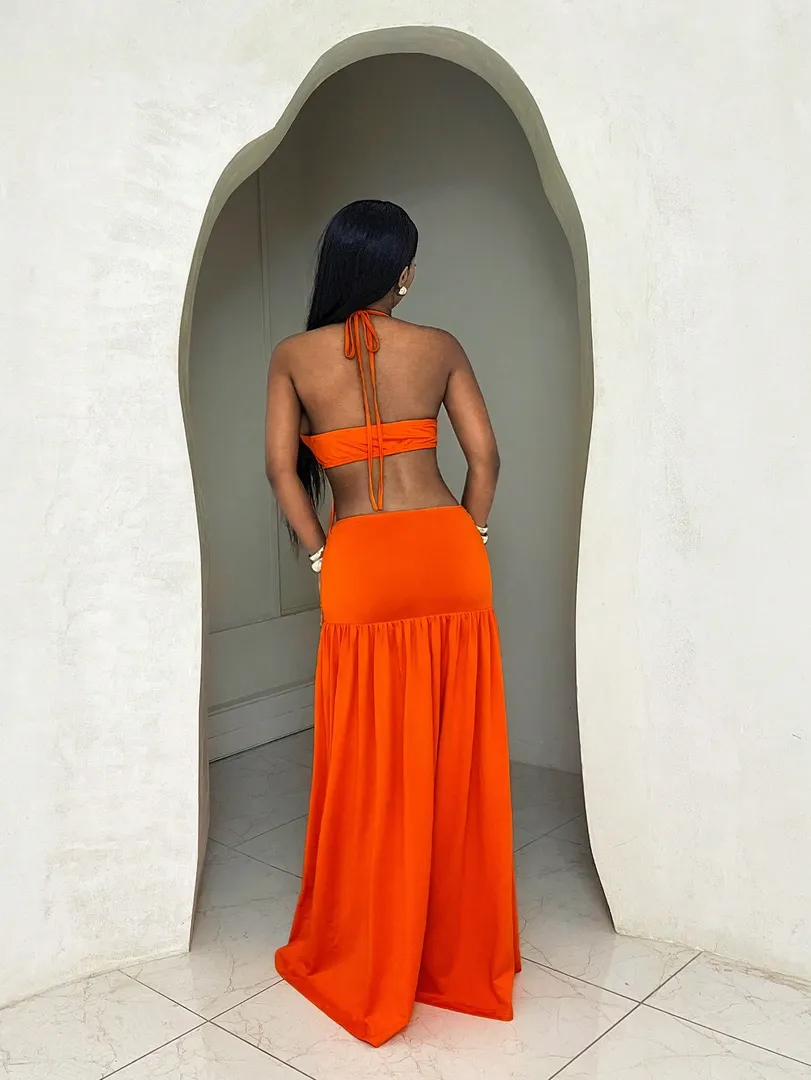 Vestido Feminino com Decote em V Profundo e Costas Abertas com Amarração, Estilo Sexy em Tom Laranja - foto 5