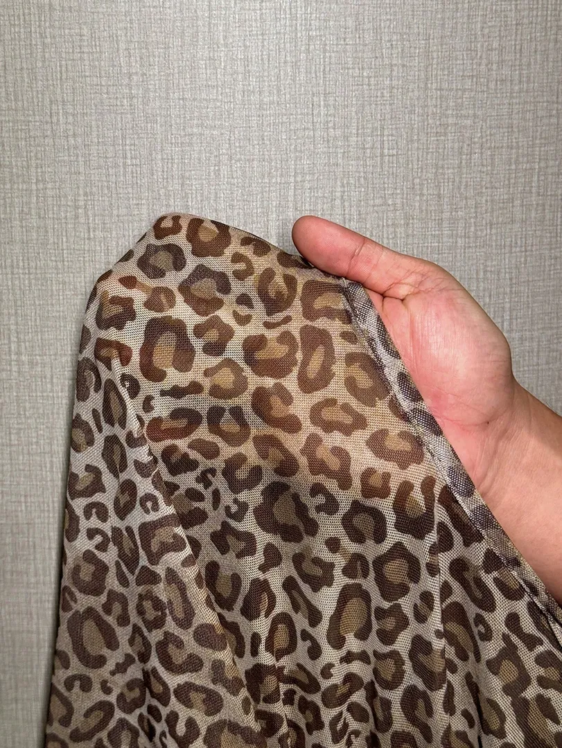 Macacão Feminino Justo com Estampa de Leopardo e Costas Abertas, Estilo Sexy Y2K para Festivais e Looks Urbanos - foto 2