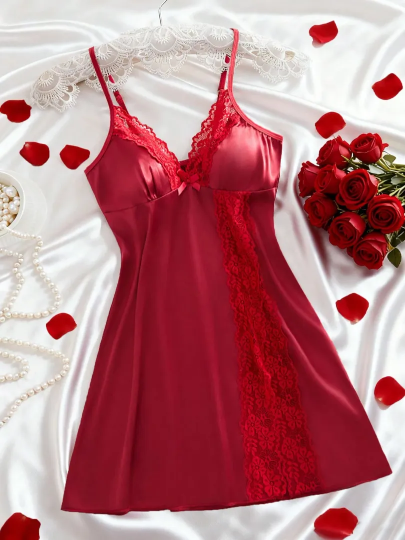 Camisola Feminina em Cetim com Renda e Detalhe de Borboleta, Estilo Sexy e Elegante para Noite - foto 2