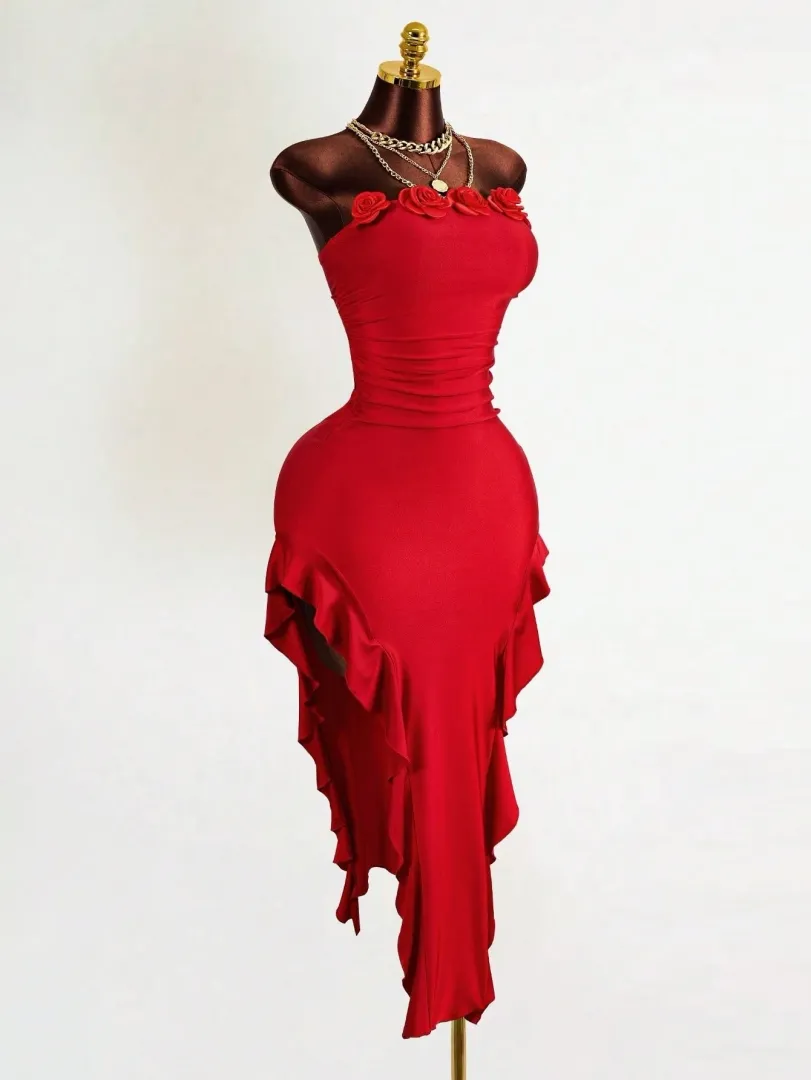 Vestido Vermelho com Flor 3D e Barra Assimétrica - foto 3