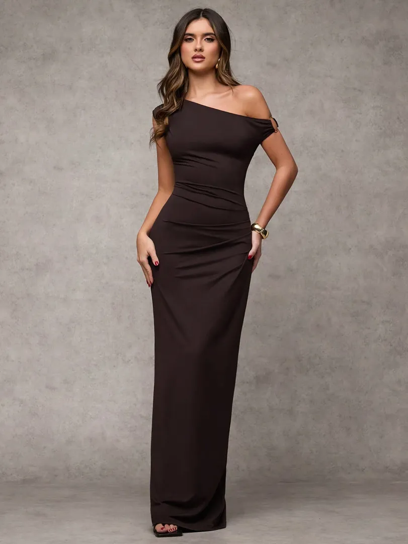 Vestido Longo Assimétrico com Detalhes Metálicos - foto 2