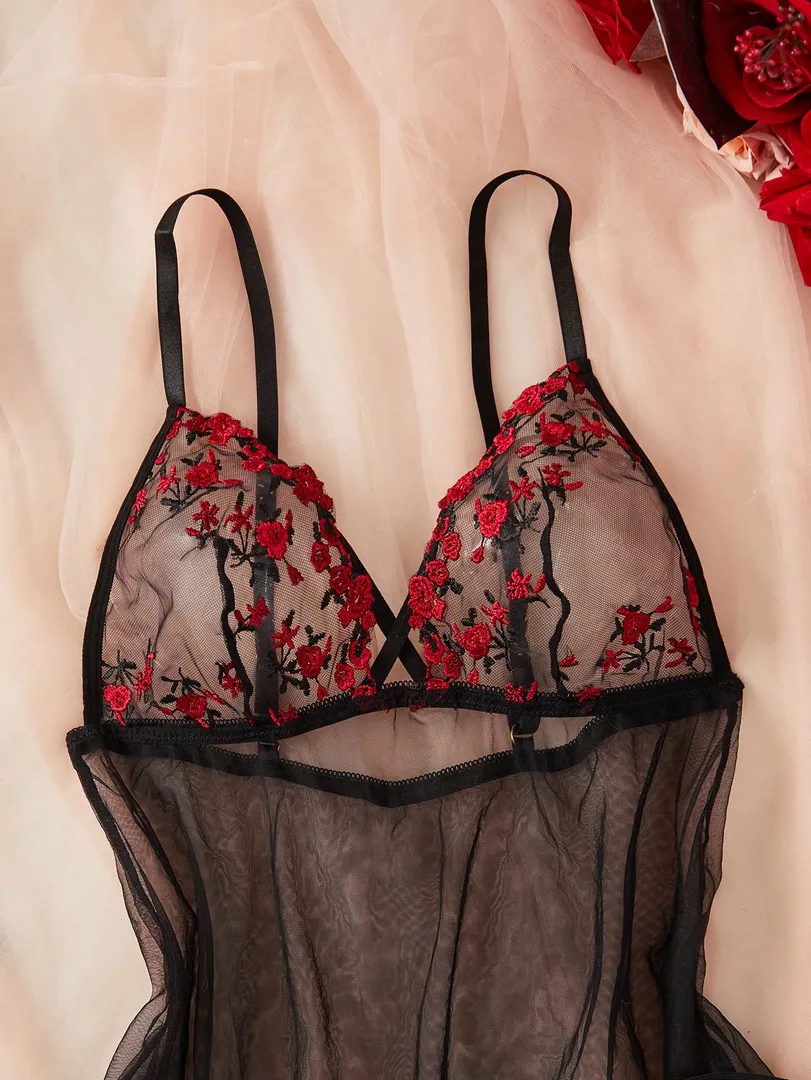 Conjunto com Camisola Transparente e Robe Floral - foto 4