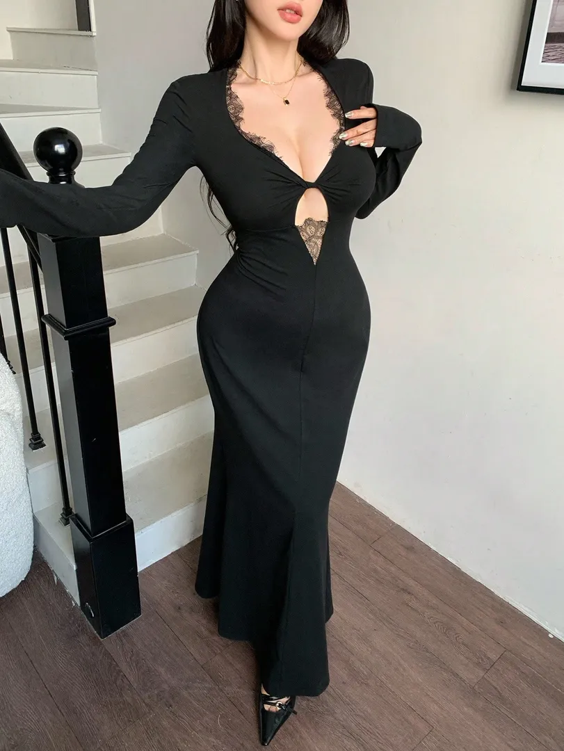 Vestido Sereia em Renda com Decote em V - foto 4