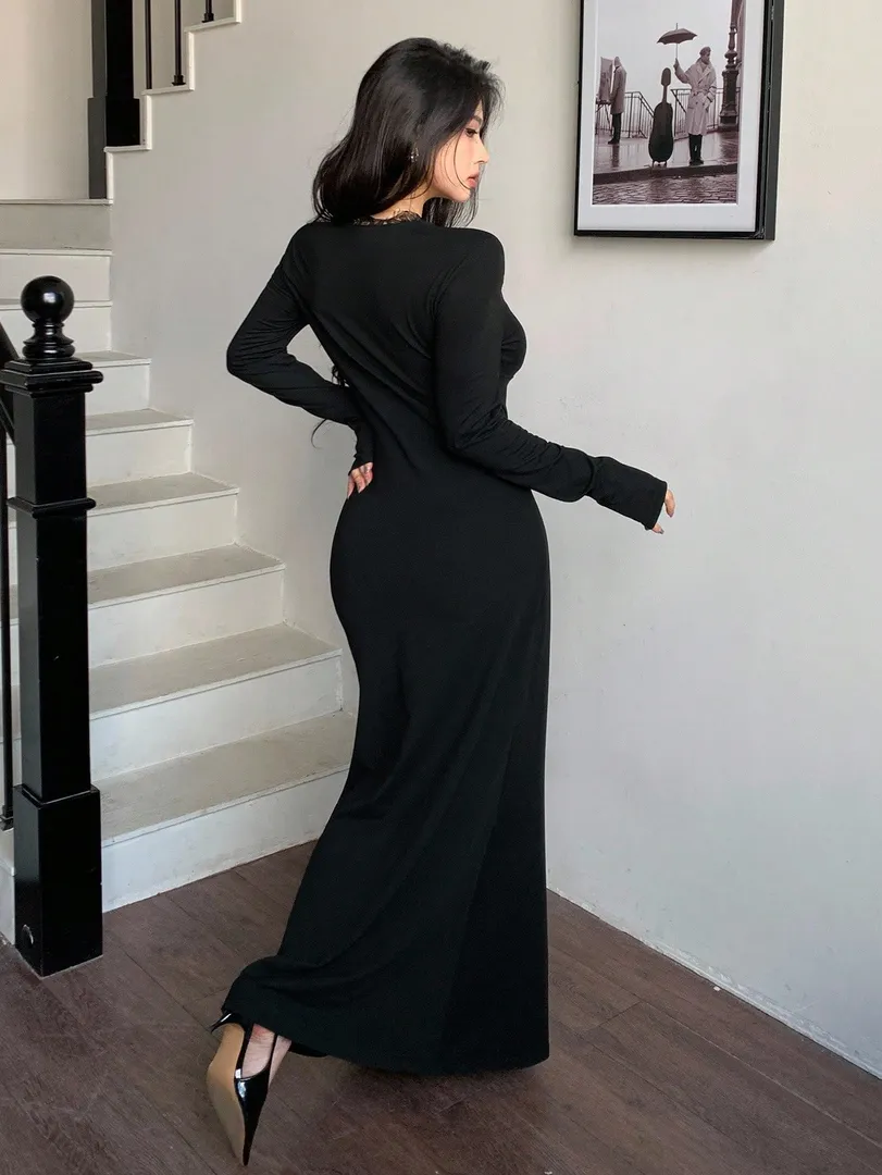 Vestido Sereia em Renda com Decote em V - foto 5
