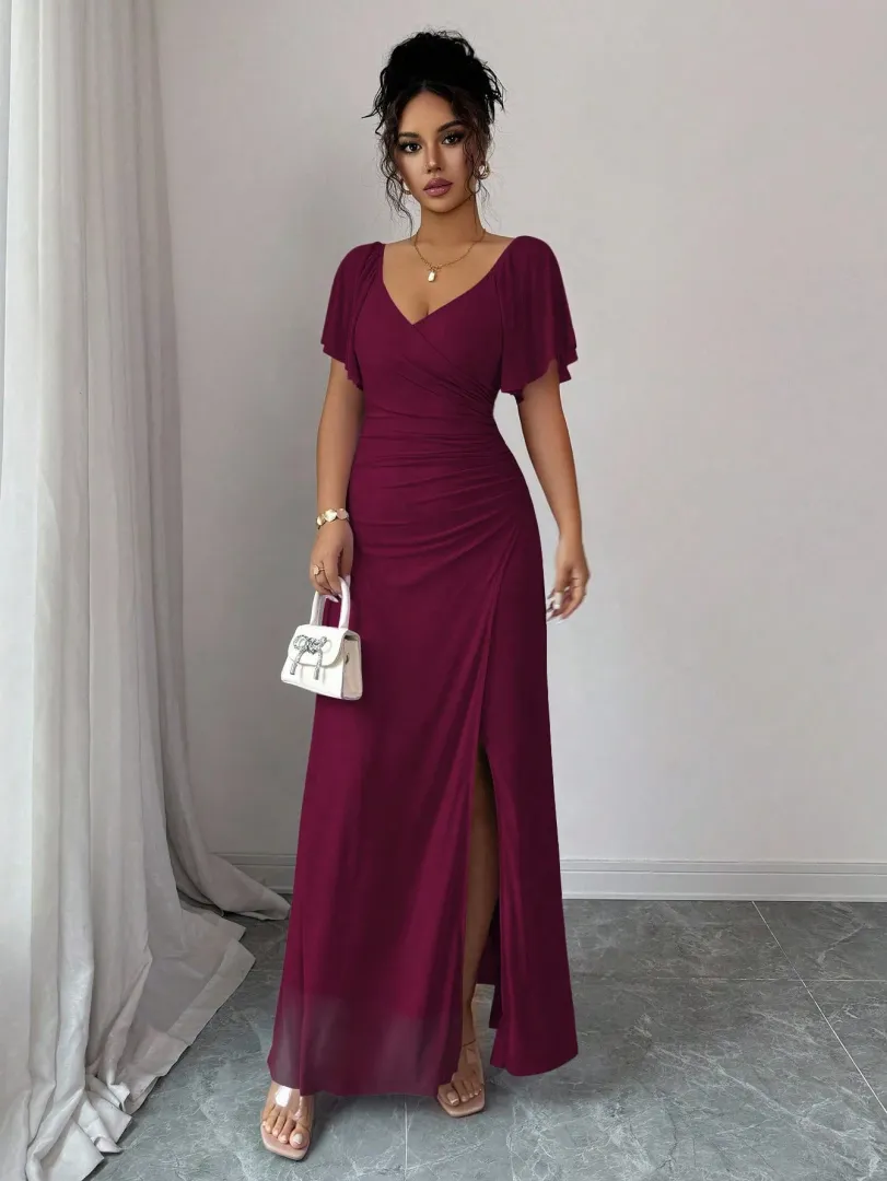 Vestido Longo com Decote em V e Mangas Fluídas - cor Vinho