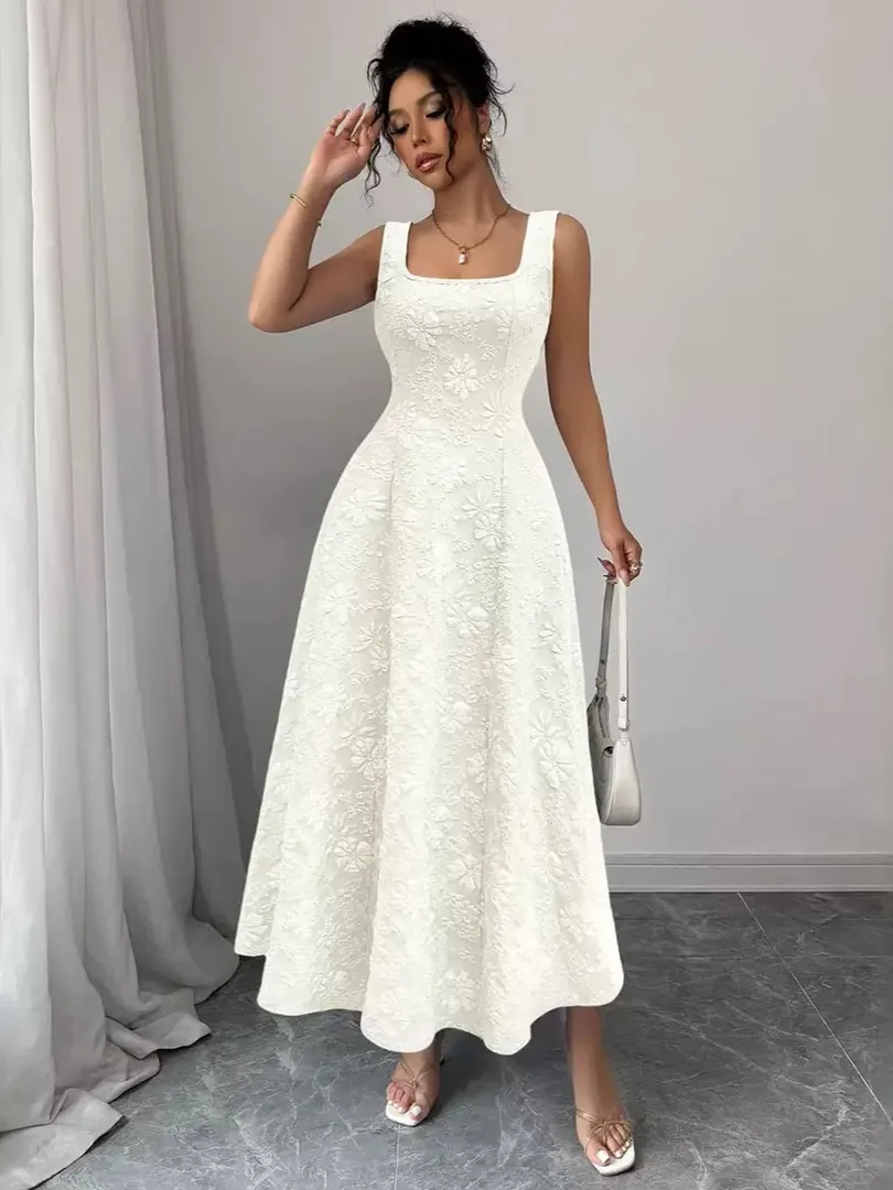 Vestido Longo Jacquard com Gola Quadrada