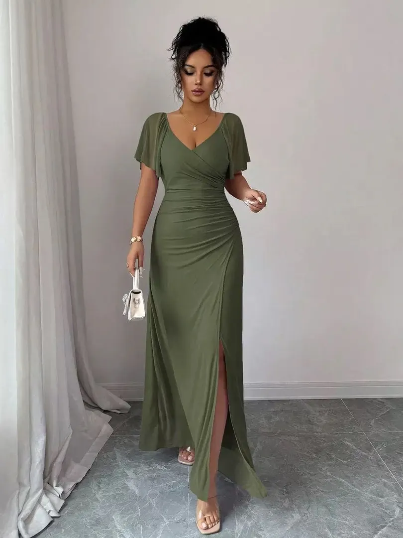 Vestido Longo com Decote em V e Mangas Fluídas - cor Verde
