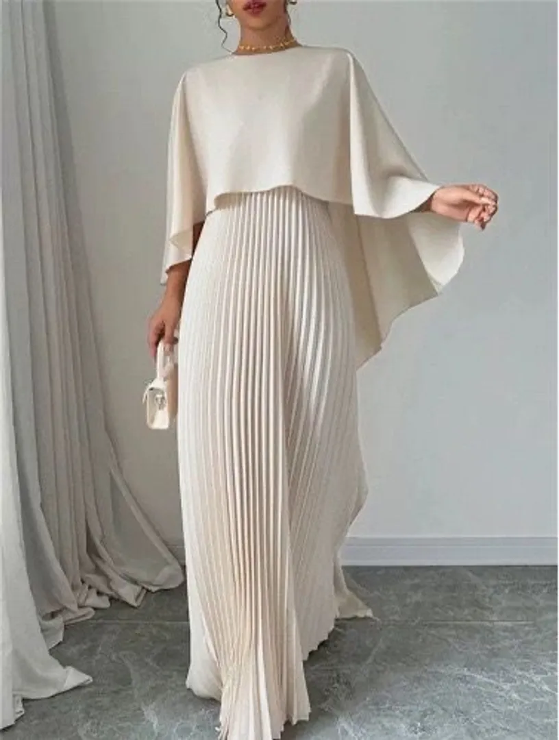 Conjunto Feminino Plissado com Manga Morcego e Saia Assimétrica