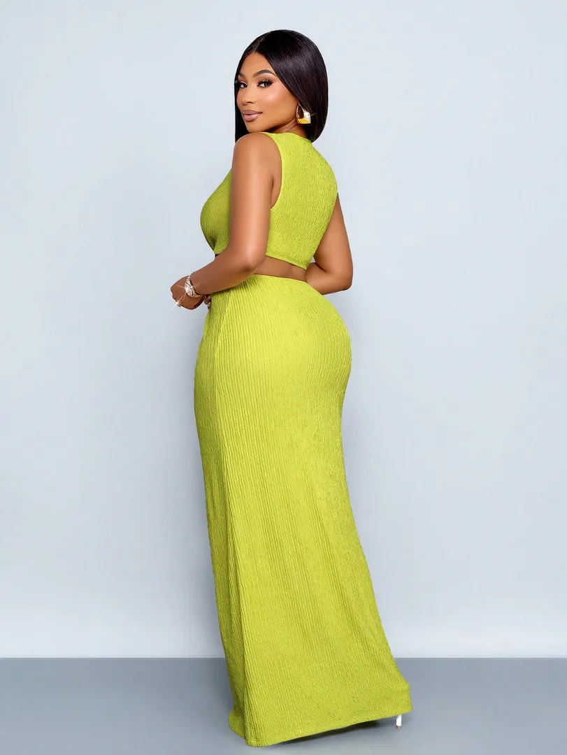 Vestido Feminino Plus Size Longo de Verão e Primavera em Tecido Texturizado, com Detalhe Vazado e Torcido na Cintura, Fenda Alta e Estilo Sexy, Ideal para Praia e Férias — foto 5