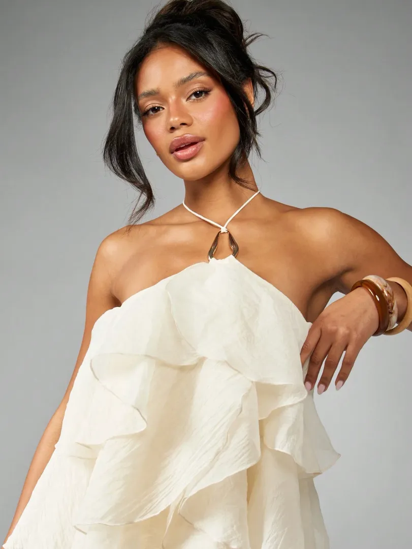 Vestido Feminino Curto de Organza com Babados em Camadas e Decote Halterneck, Estilo Solto e Elegante, Ideal para Festas, Casamentos e Ocasiões Especiais — foto 2